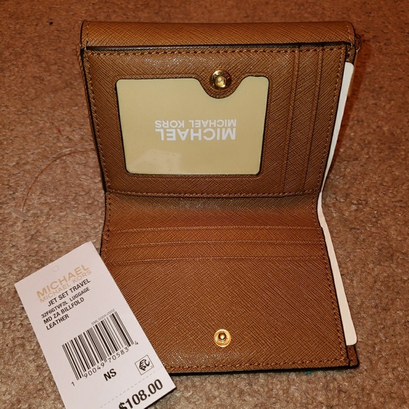 Jet Set Travel Billfold - Picture 5 of 5